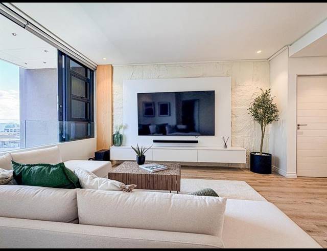 2 BEDROOM APARTMENT FOR SALE IN CAPE TOWN CITY CENTRE